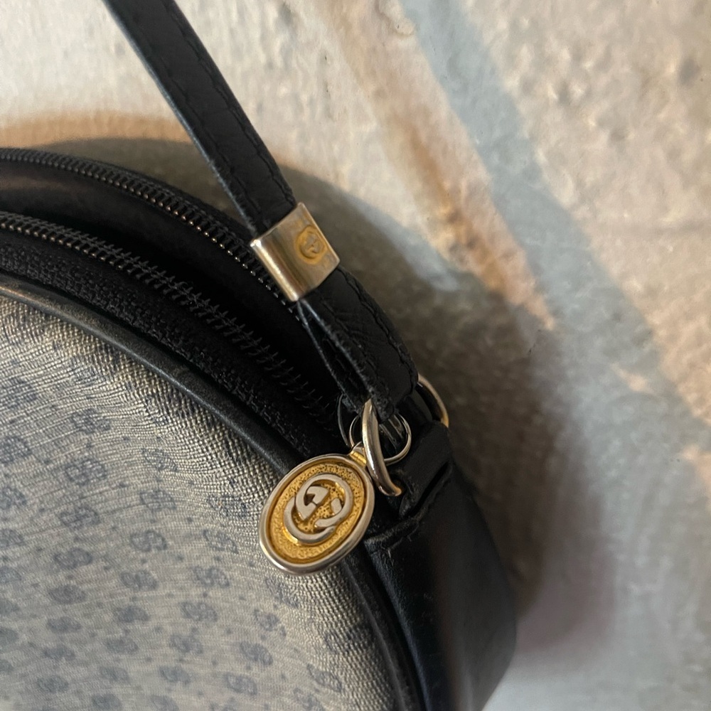 Gucci Vintage Crossbody Purse - Picture 5 of 8